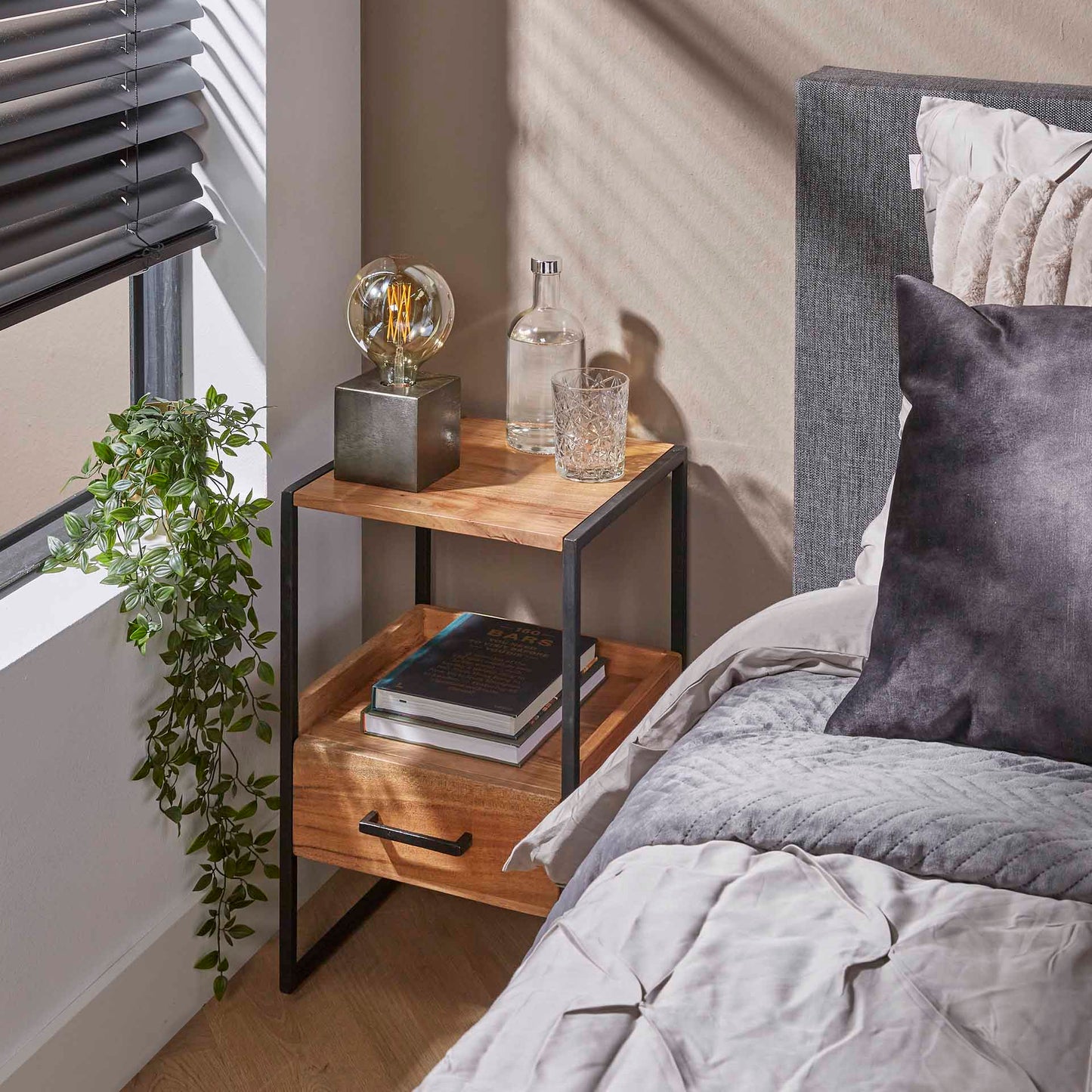 Nachtkastje 1L XS niche / Massief acacia naturel
