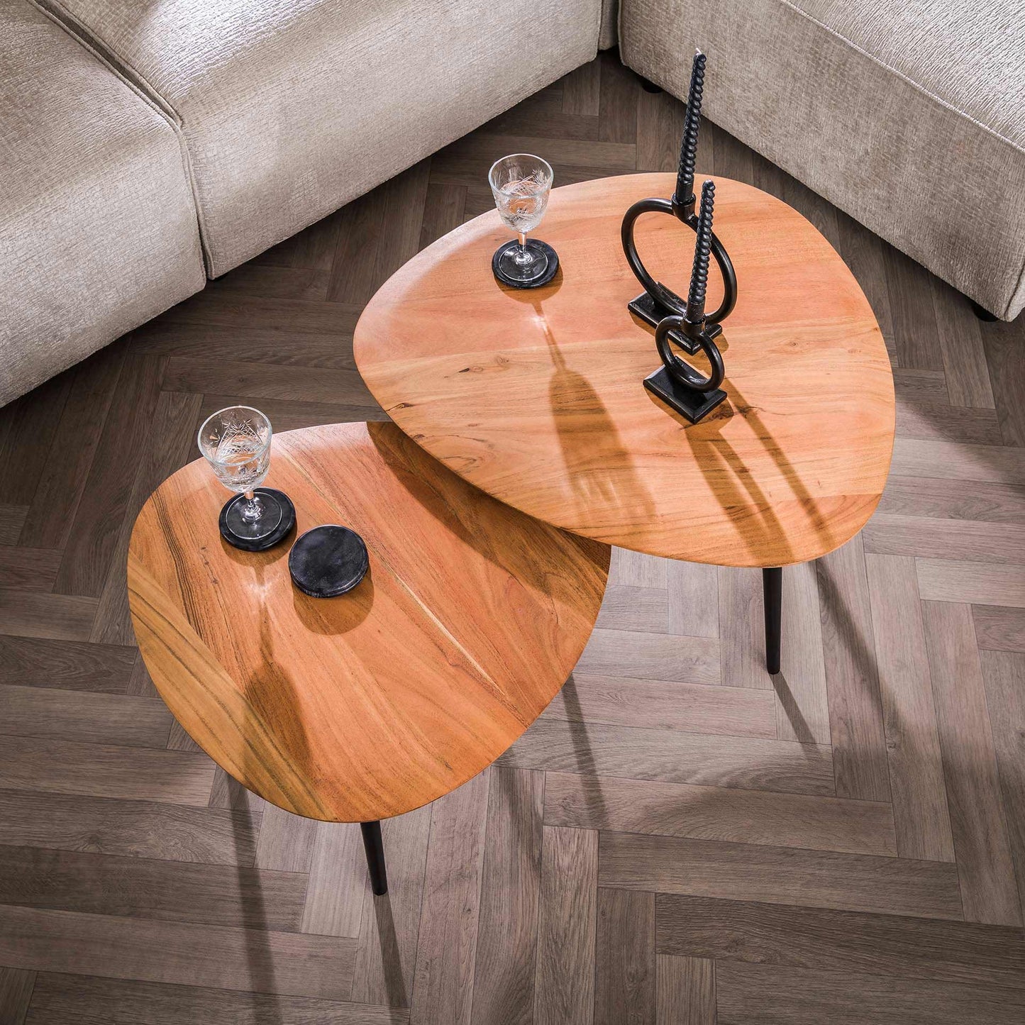 Salontafel set/2 driehoek organisch / Massief ac