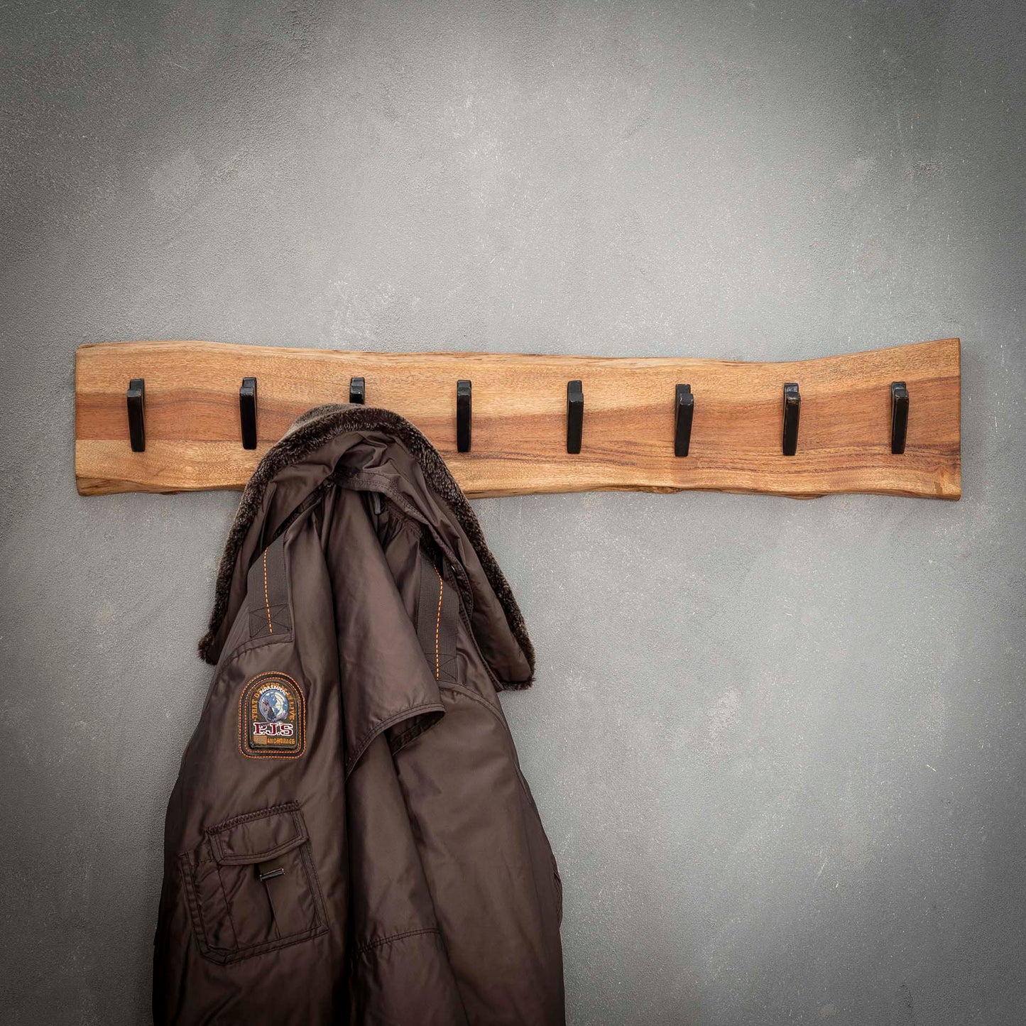 Kapstok edge 8 haken / Massief acacia naturel