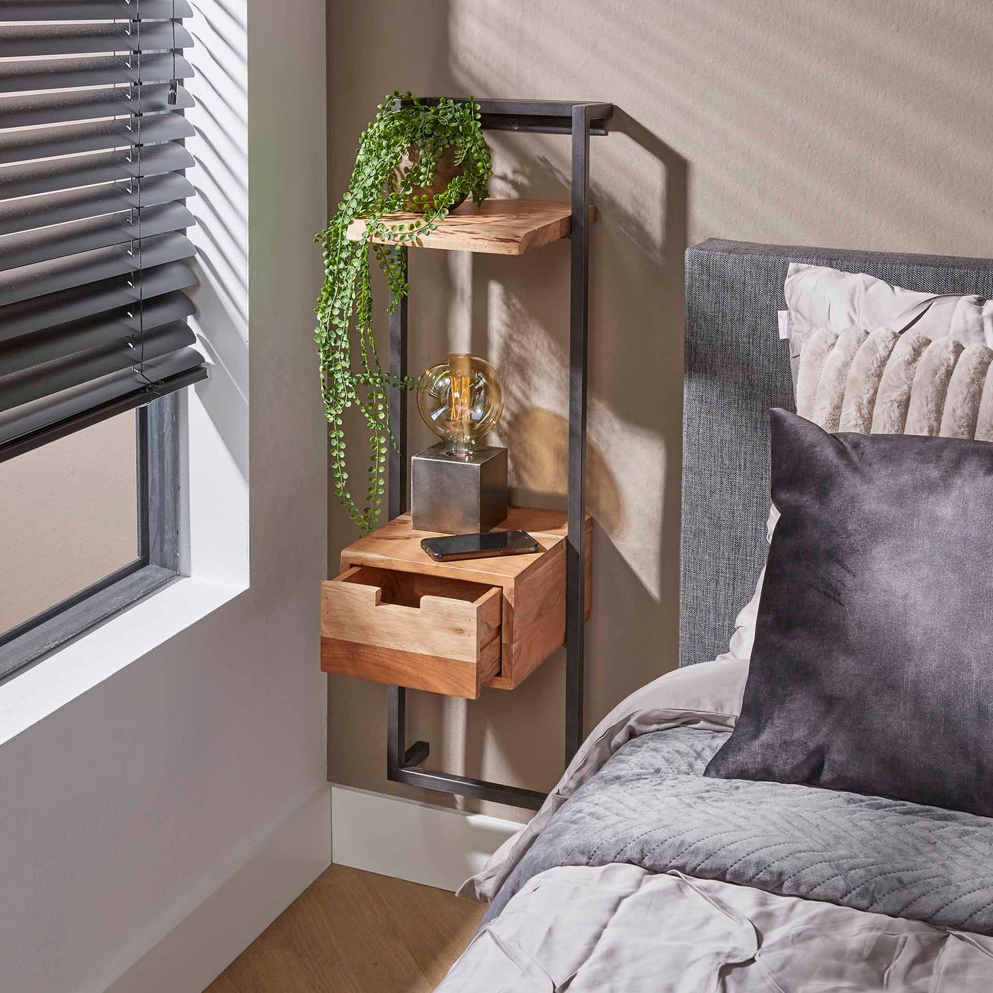 Nachtkastje air solid XS / Massief acacia naturel