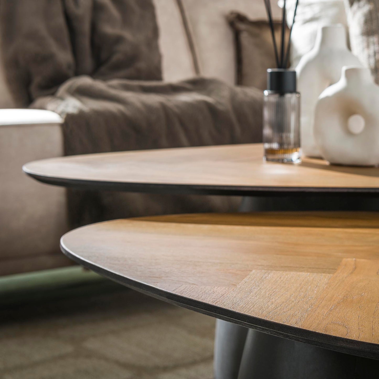 Salontafel set/2 infinite / Gerecycled teakhout fineer