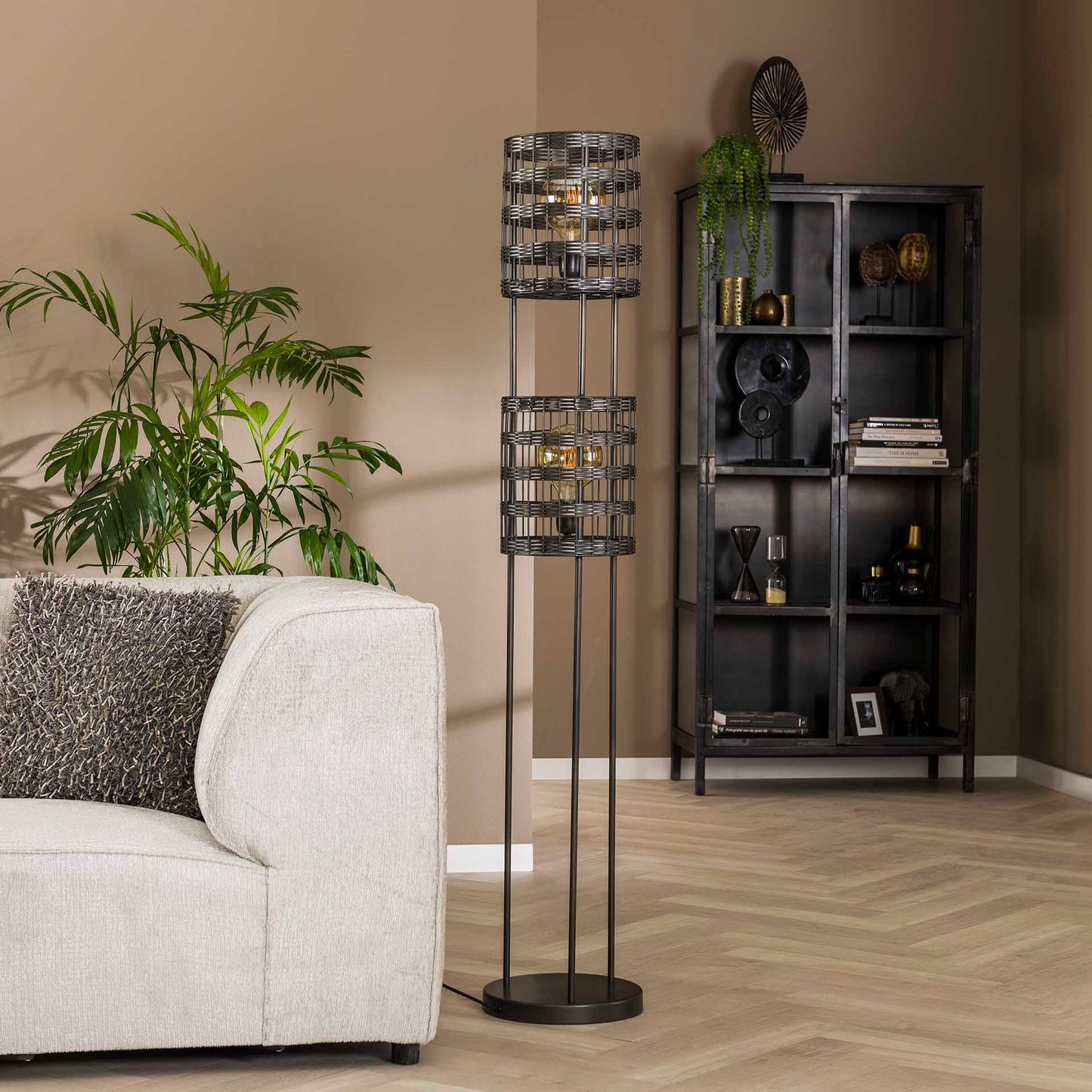 Vloerlamp 2L metal blinds / Zwart nikkel