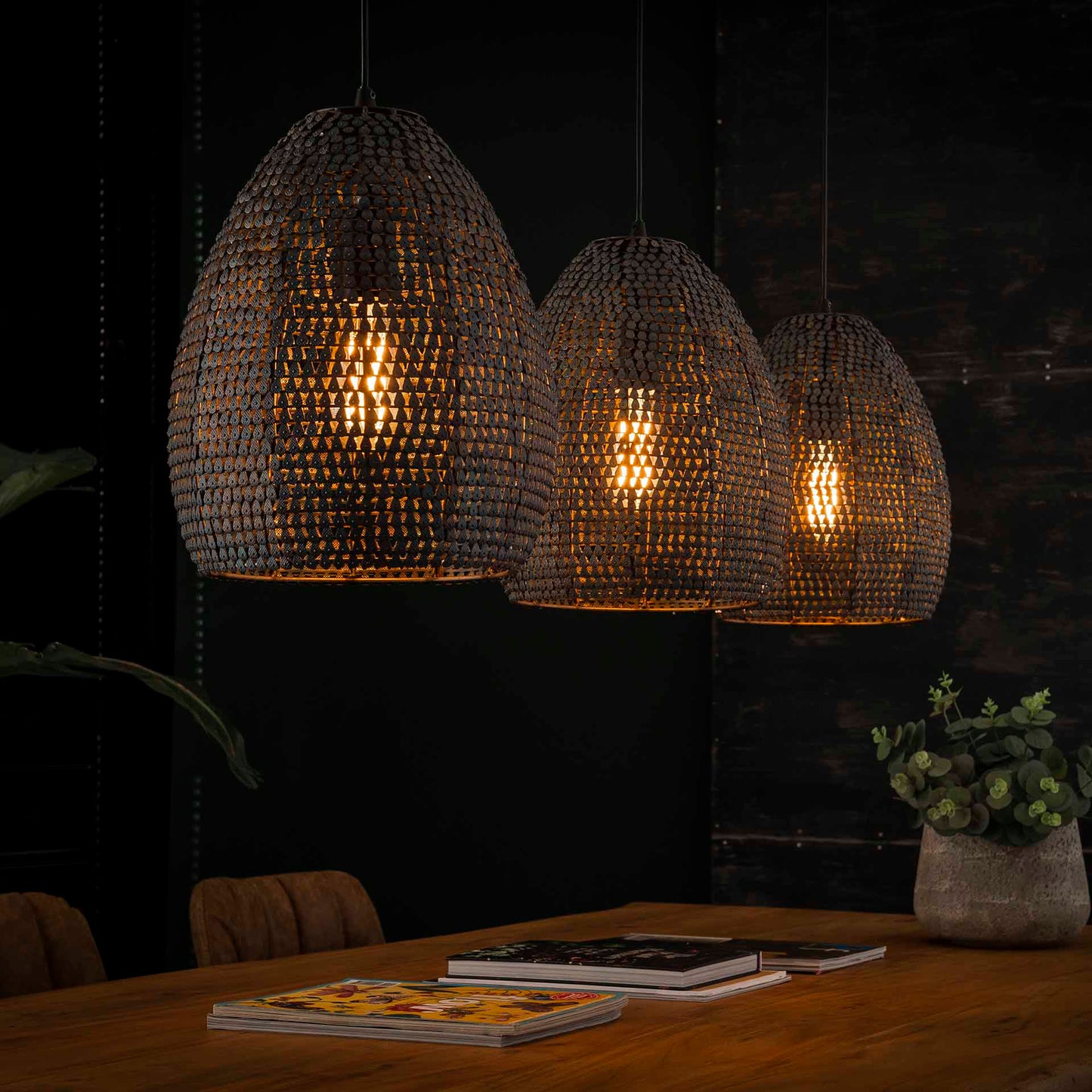 Hanglamp van 3 Lampen Ø26 Armor Ovaal - 128x28x150 cm - Zwart bruin