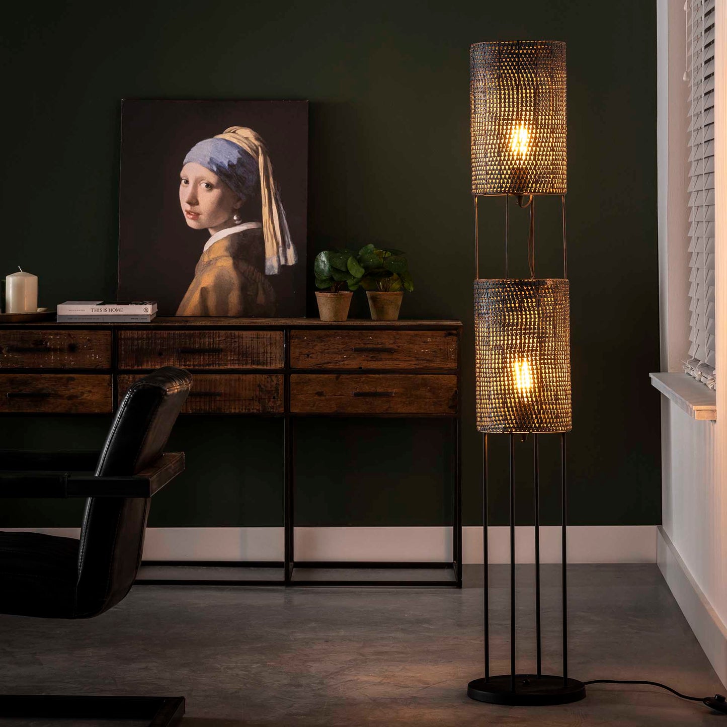 Vloerlamp 2L armor tube / Zwart bruin