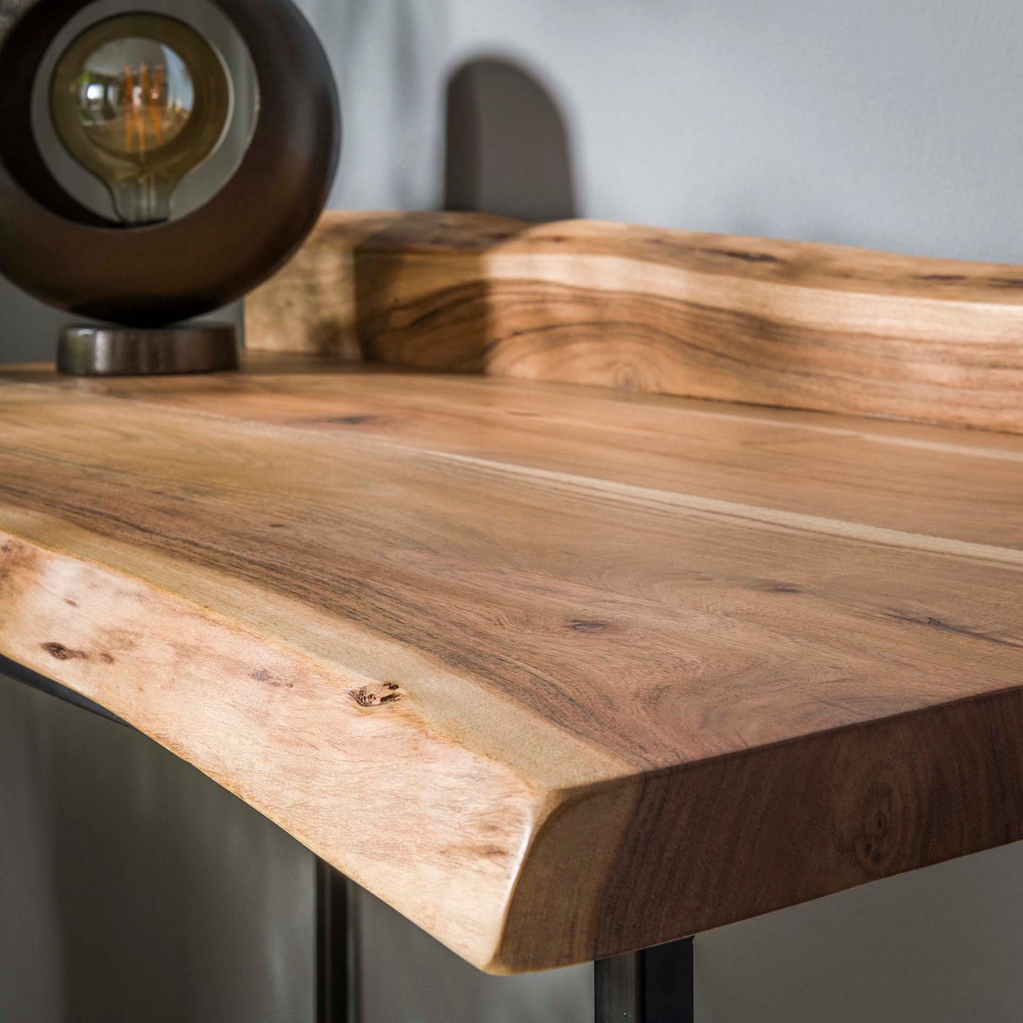 Bureau 110x60 live edge / Massief acacia naturel