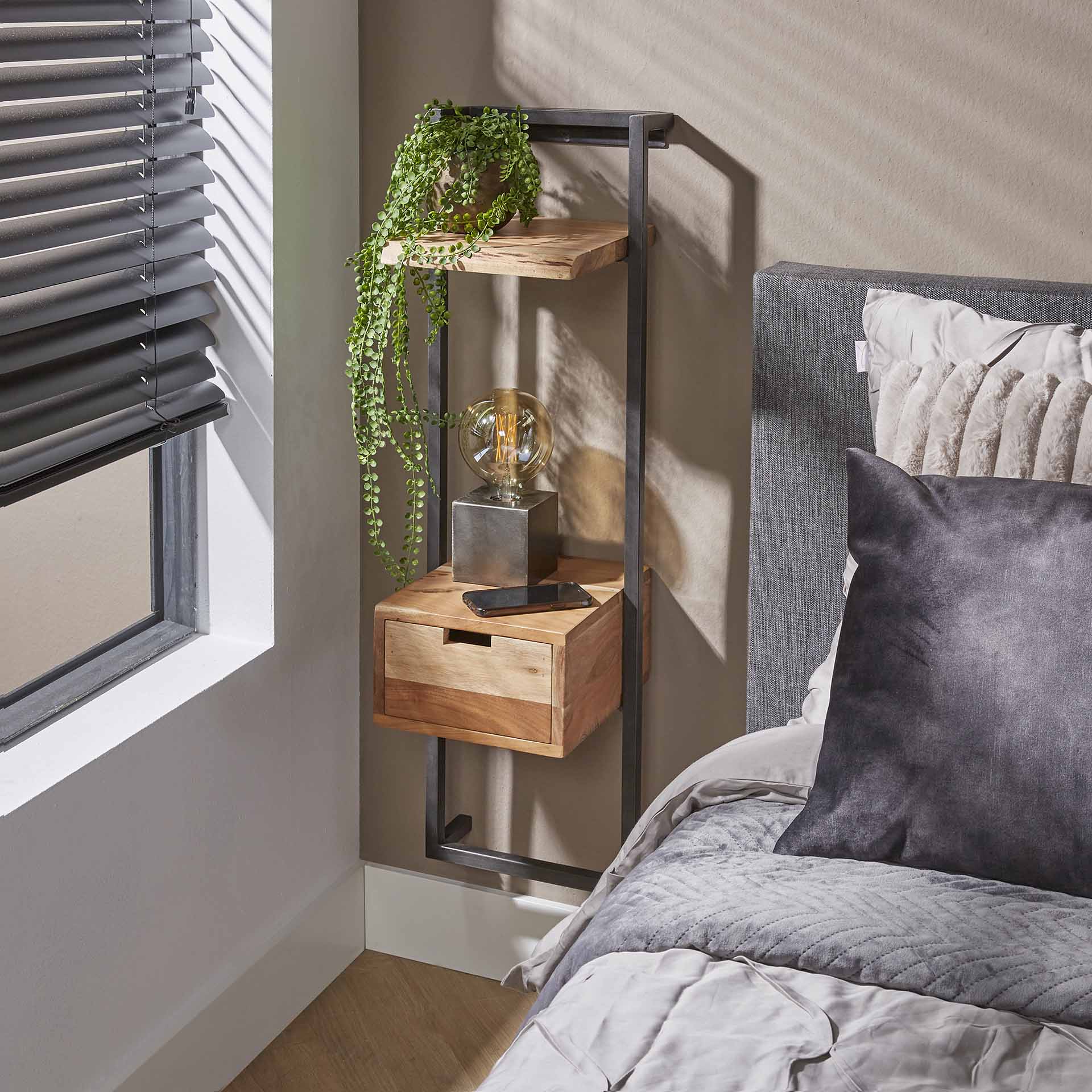 Nachtkastje Air Solid XS - 30x30x100 cm - Massief Acacia Naturel