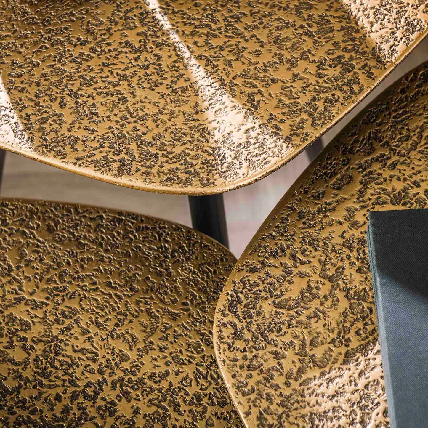 Salontafel set/3 point metallic / Brons antiek
