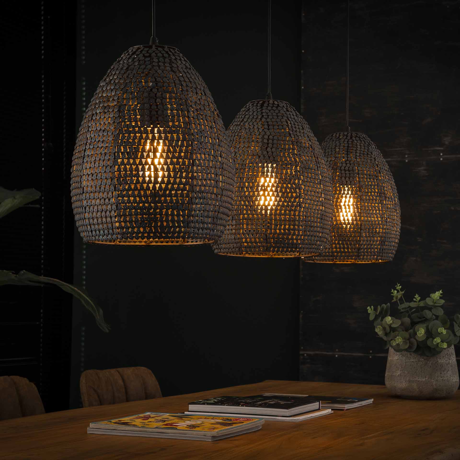 Hanglamp van 3 Lampen Ø26 Armor Ovaal - 128x28x150 cm - Zwart bruin