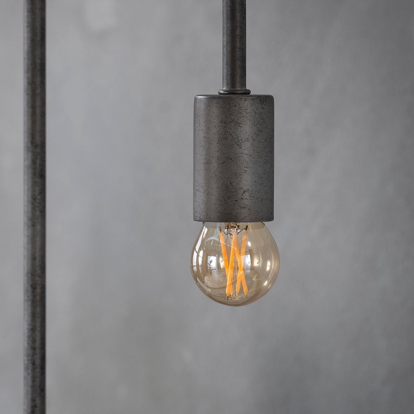 Lichtbron LED [G45] filament bol Ø4 5 - E27 4W 2100K 280lm dimbaar / Amberkleurig glas