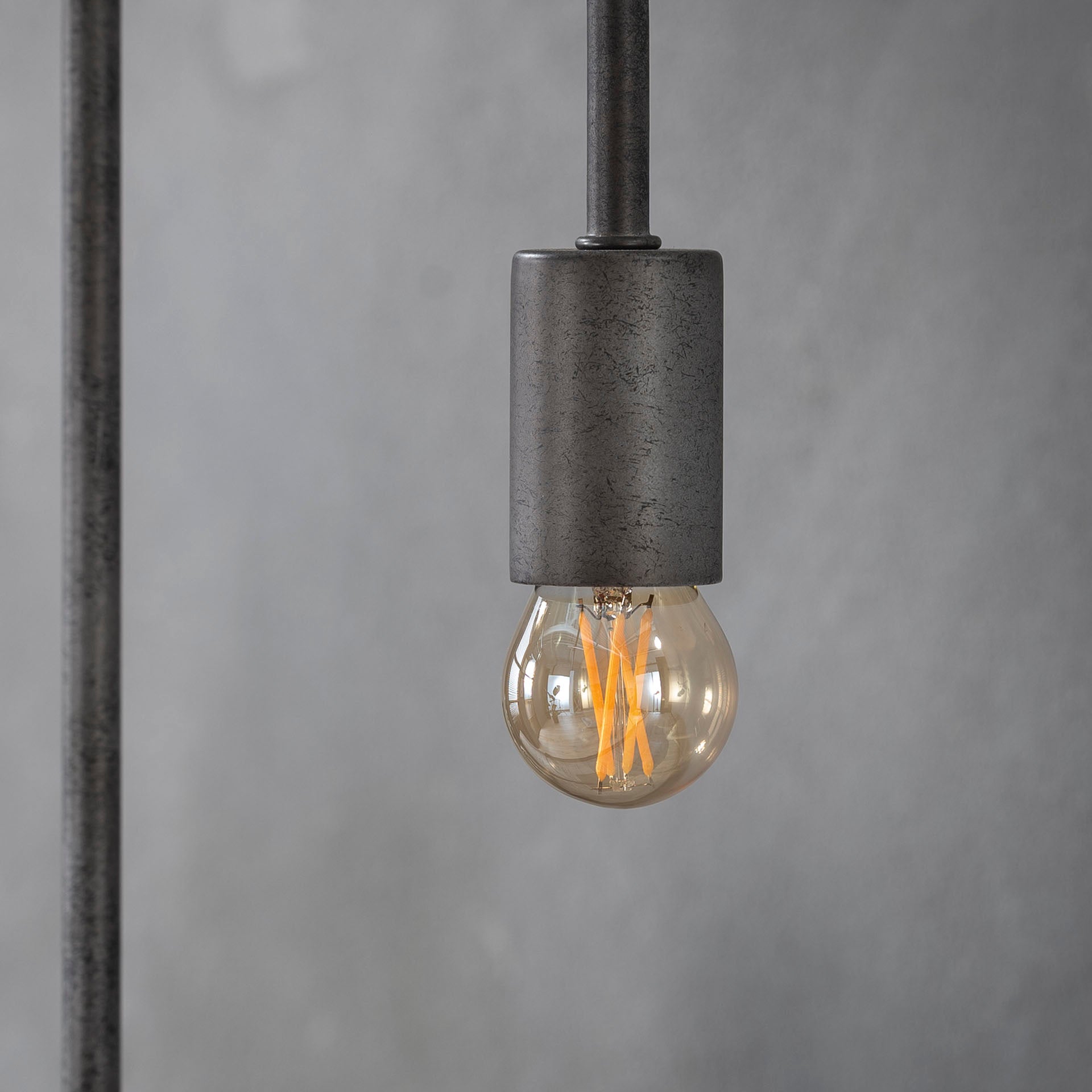 Lichtbron LED [G45] filament bol Ø4 5 - E27 4W 2100K 280lm dimbaar / Amberkleurig glas