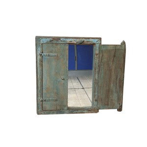 Spiegel met Shutters